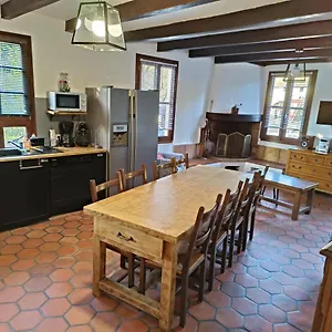 Maison De A La Campagne Boisset (Cantal)